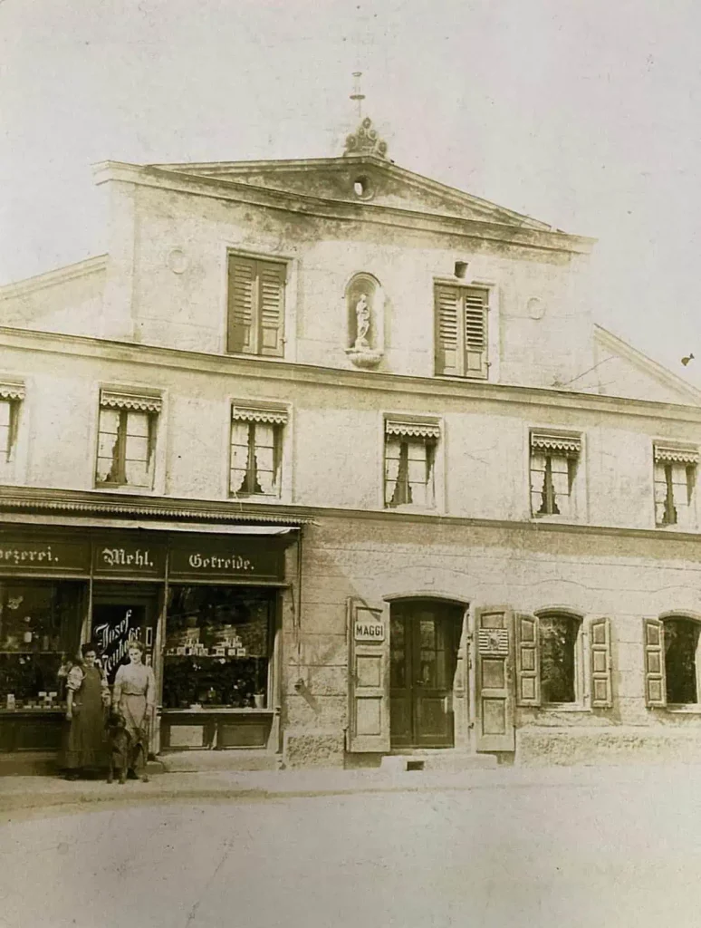 Denkmalladen um 1910